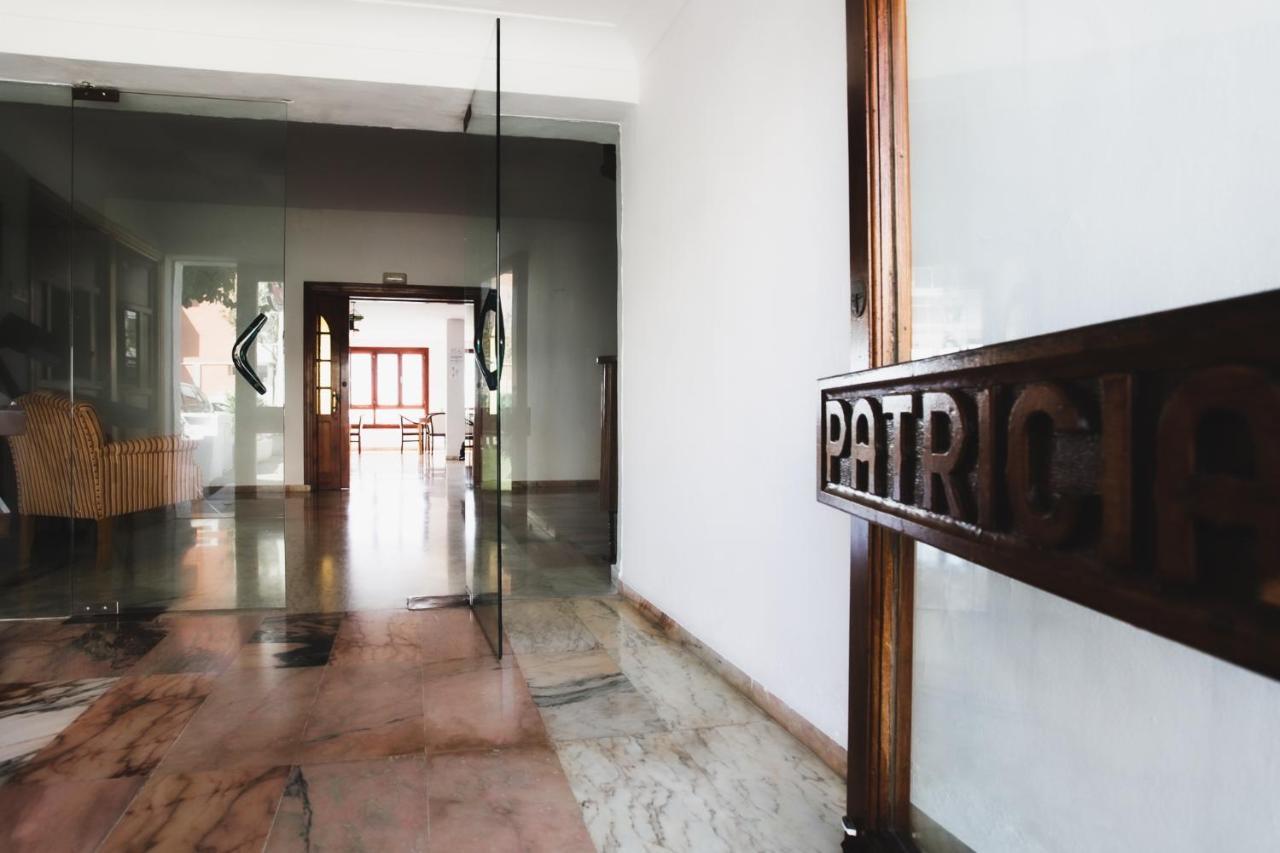 Hotel Patricia Torreguadiaro Bagian luar foto