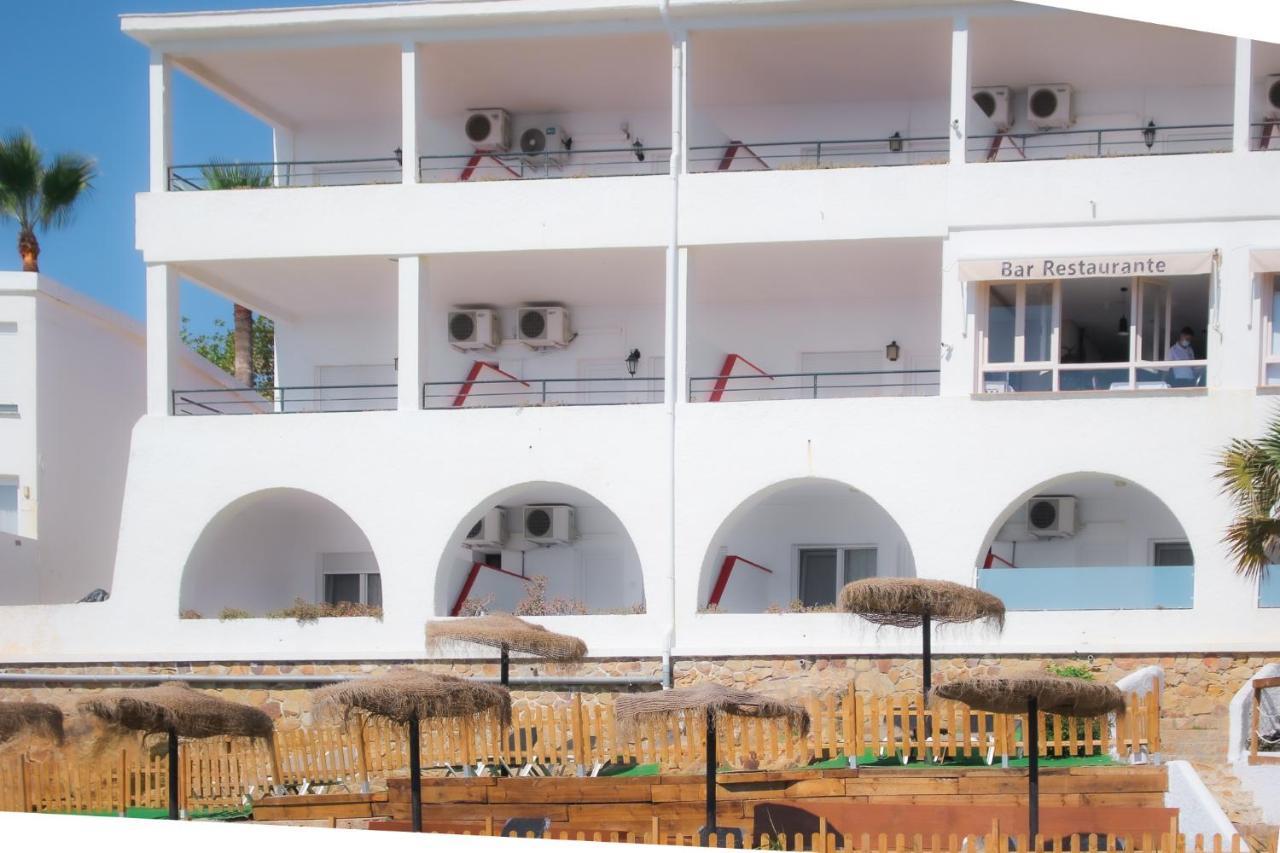 Hotel Patricia Torreguadiaro Bagian luar foto